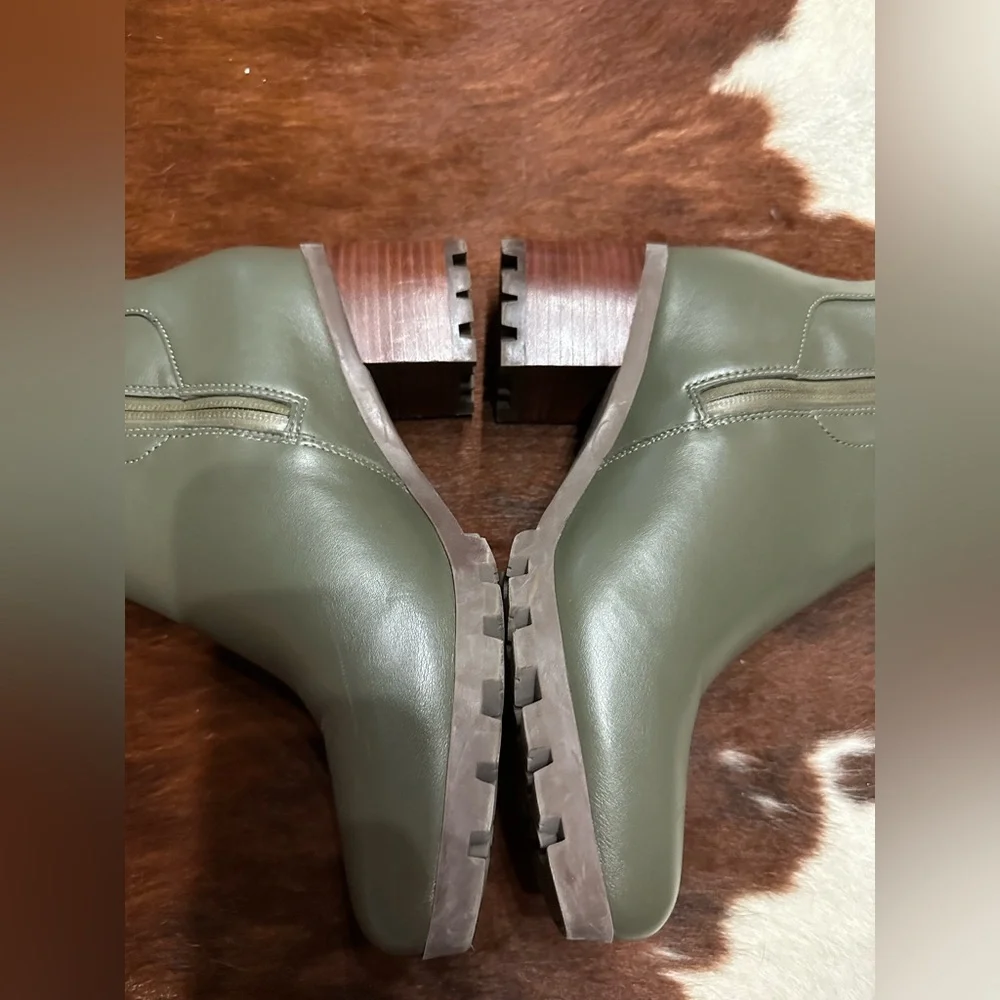 Vionic Ronan waterproof boot in Olive, sz 8.5, EUC - Picture 5 of 9